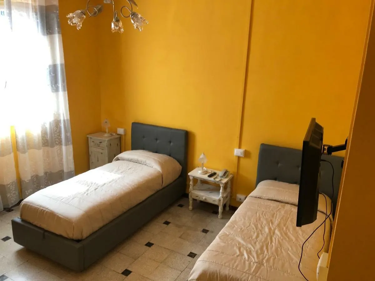Albergo Antica Lanterna Castelnuovo di Garfagnana 3*,  Italy